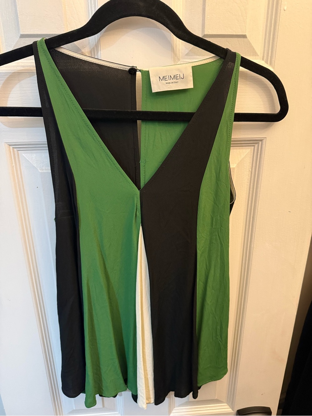 MEIMEIJ - Green & Black V-Neck Colorblock Camisole